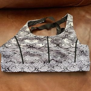 Zyia cobra strappy bra- xl